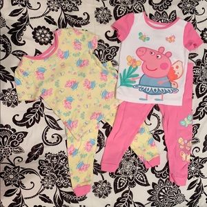 Set of Peppa pig pajamas